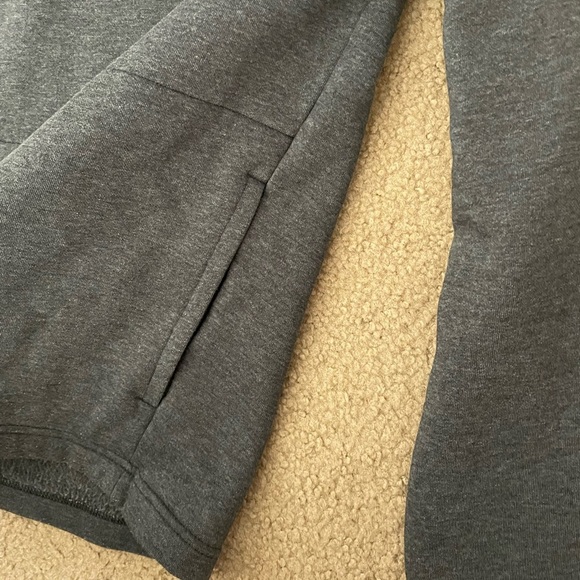 Women’s Columbia Black/Grey Hoodie - Picture 2 of 3